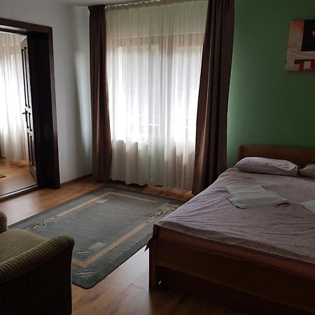 Отель Perla Padurii Valea Mare  Экстерьер фото