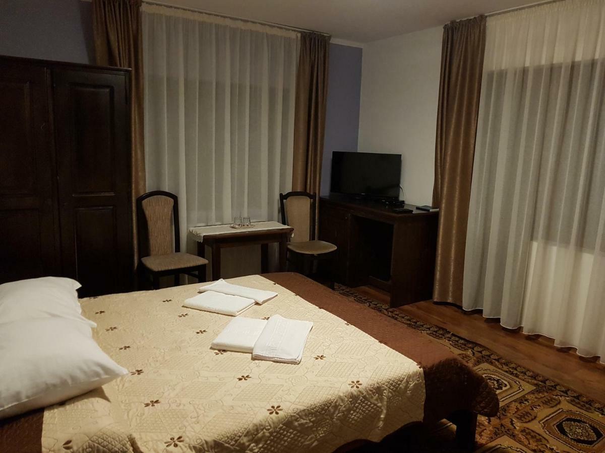 Отель Perla Padurii Valea Mare  Экстерьер фото